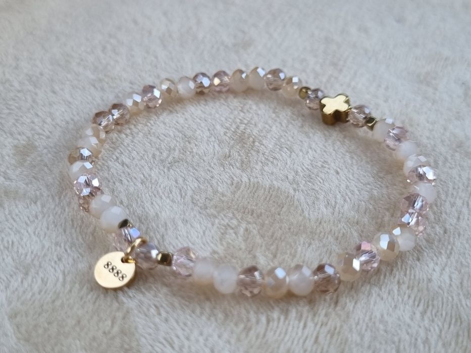 Гривни с кристални камъни и числа на Грабовой