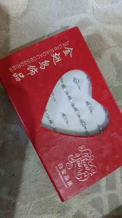 Продам колечка комплект новые корейские