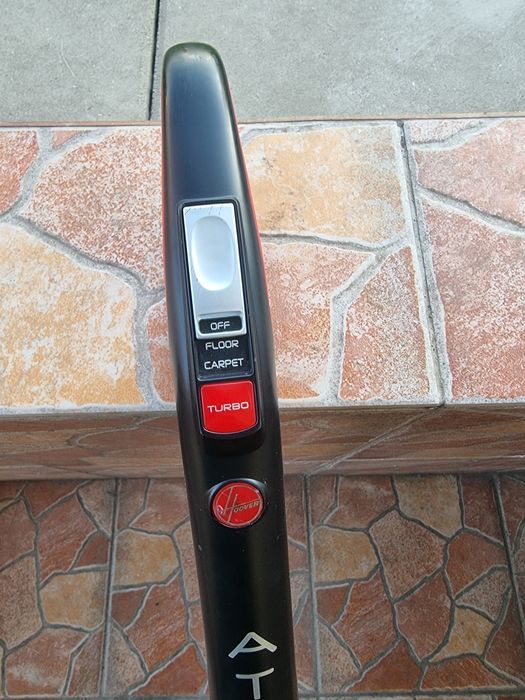Aspirator fara fir HOOVER