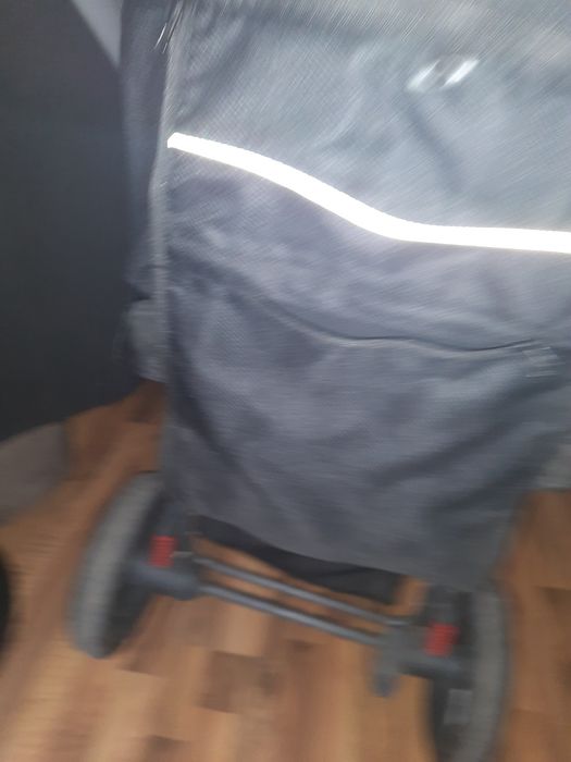 Коляска детская цвет черная