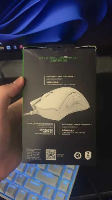 Игровая мышка Razer Deathadder Essential в идеал состоянии, оригинал.