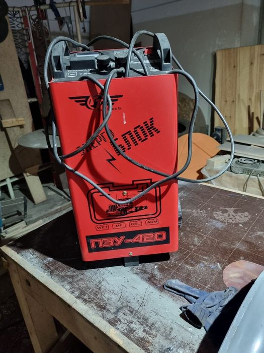 Зарядное устройство 1284 (машка)