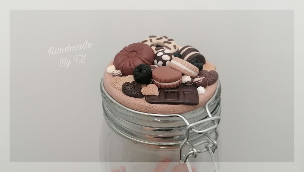 Буркан от полимерна глина