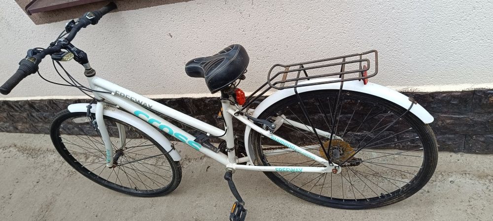 Set de 3 biciclete de vînzare .