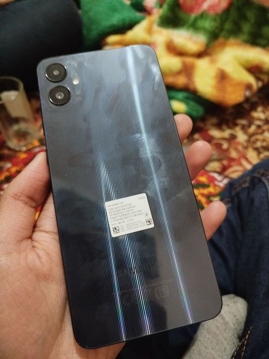 Продаю самсунг а 05 почти новый