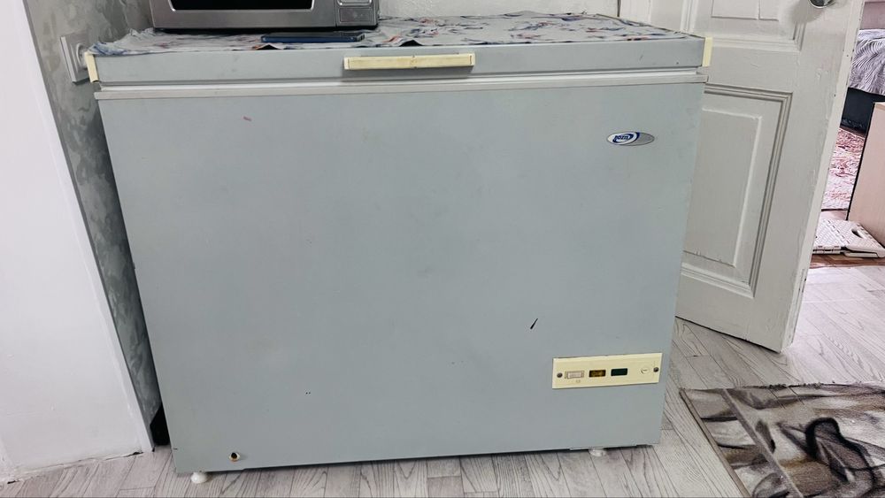 Продам морозильник