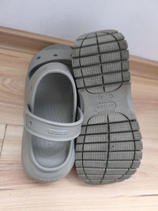 Sandale  dama Crocs Mega Crush  7W(39/40)