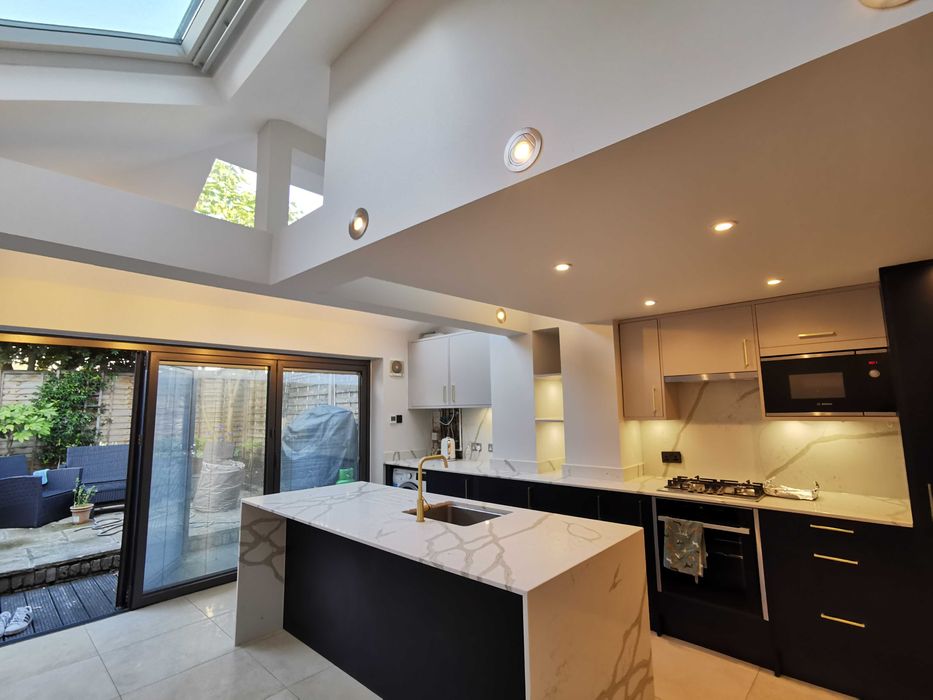 Качествена шпакловка и боядисване!