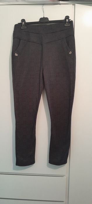 Pantaloni elastici, marimea L, caldurosi