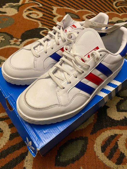 Adidas Team Court Original.