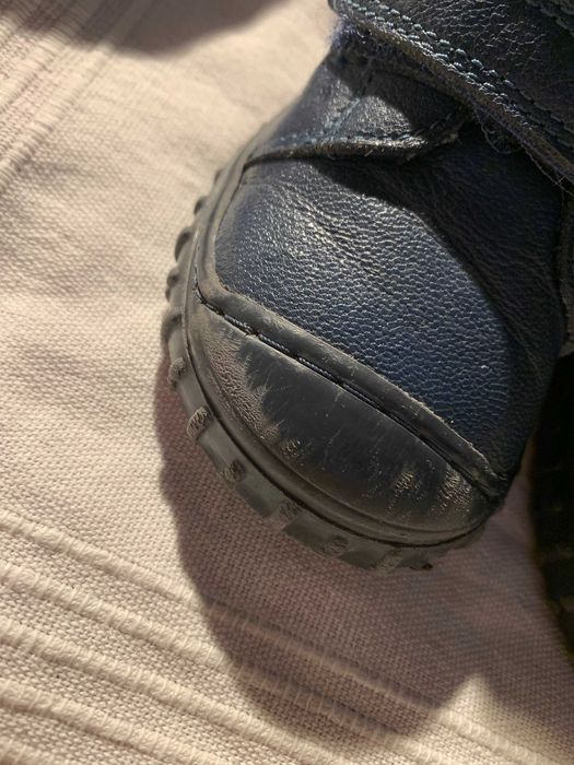 зимни обувки  за момче 23 номер естествена кожа