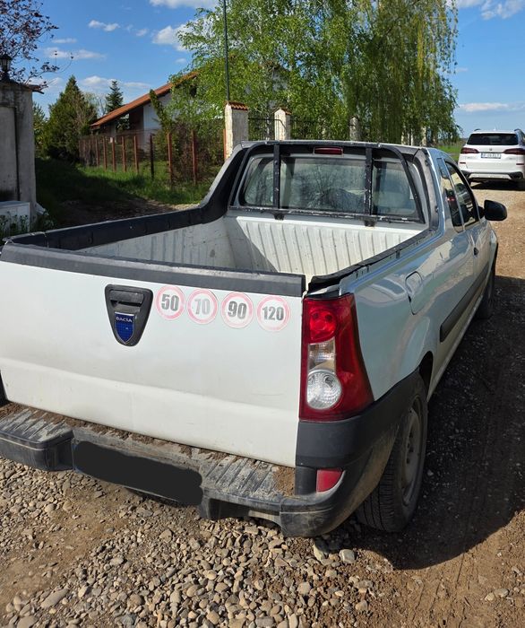 Vând Dacia Logan Pick up