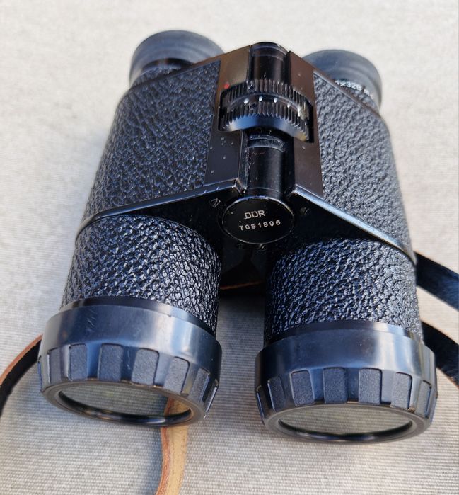 Binoclu Zeiss Notarem 8x32