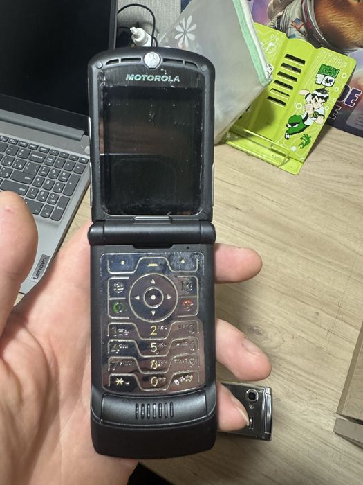 Телефоны кнопочные полностью рабочие