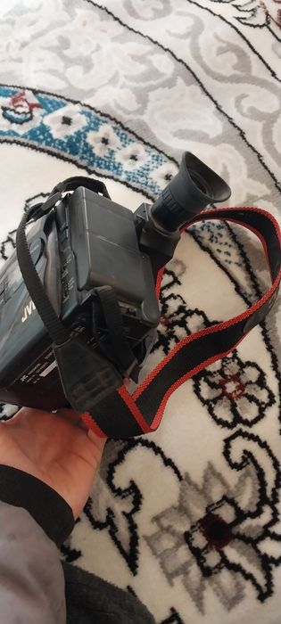 100%kafolat holati chotki zaryadnik 3ta batareyka bilan beriladi