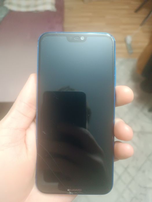 Телефон Huawei p20 lite 64gb