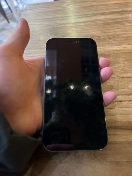 Продам iphone 14 pro