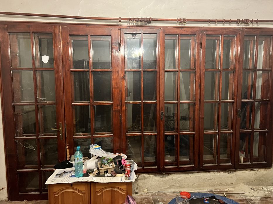 Дървени прозорци