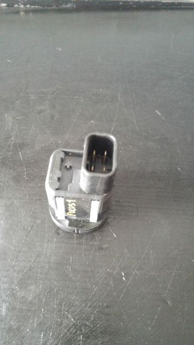 Butoane geamuri electrice stanga fata ford focus 1 6s6t14529 03153500
