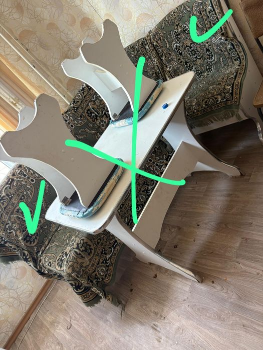 Диван кресло стулья дверь унитаз