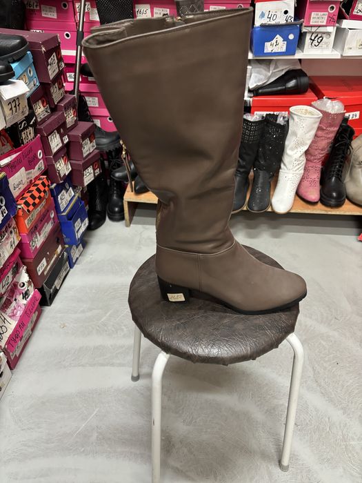 Продам женскую обувь