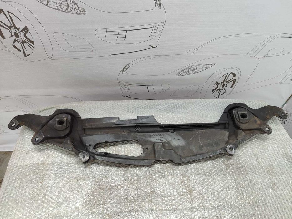 Suport Superior Radiator / Ghidaj Aer Frontal Jaguar XF (X250) 2007–2015 / Cod OEM 8X23-8A303-AD (4D2)