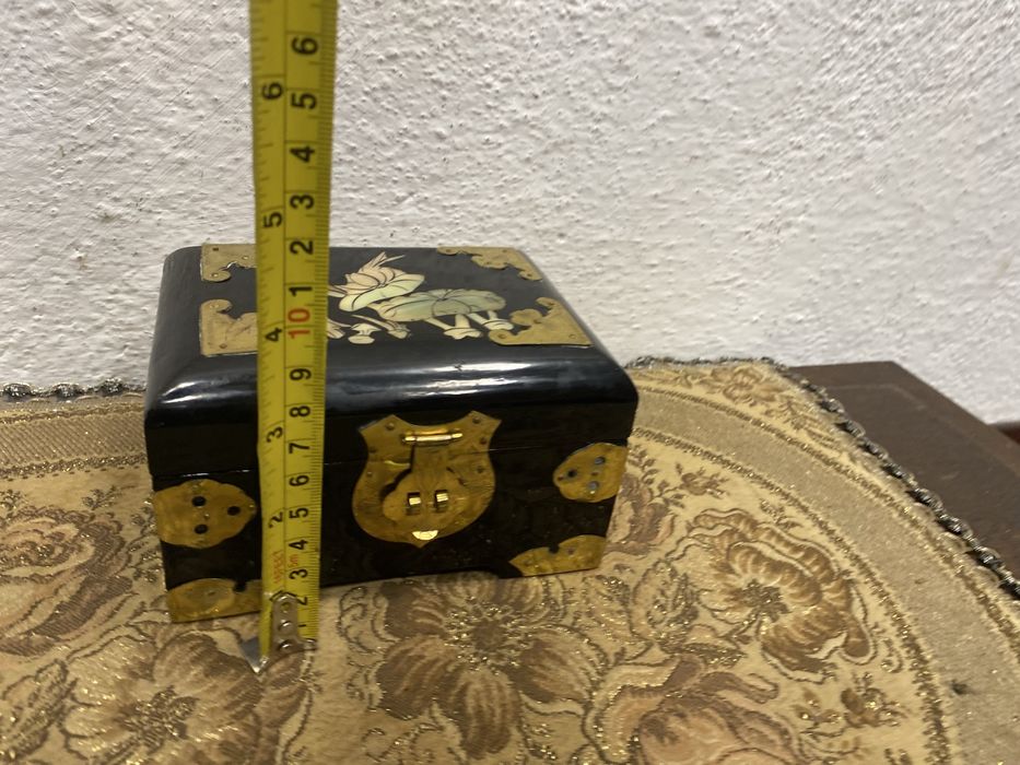 Китайска лакова кутия за бижута седеф 1950 1960 Китай