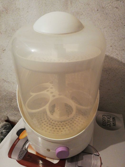 Стерилизатор за шишета