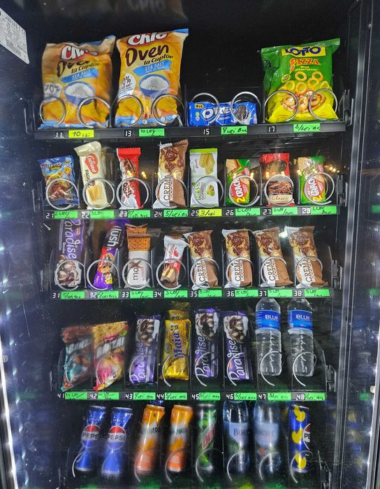 Vând automat vending Yarp