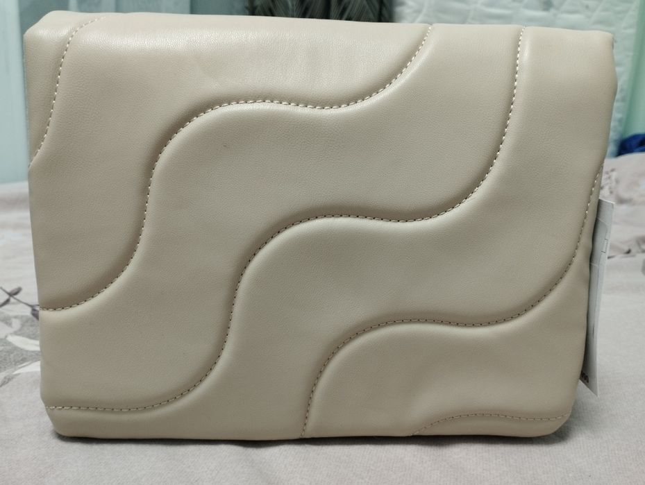 Чисто нова чанта Sinsay