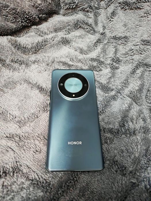 Продам смартфон HONOR X9B 5G 12/256