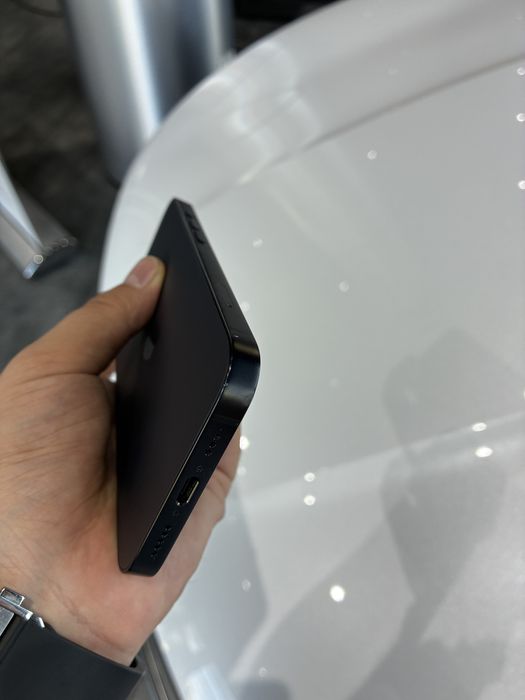 Iphone 16 e 128gb