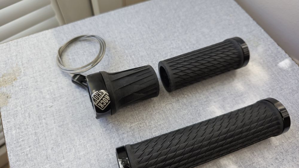 Дистанционно заключване Rockshox Twistloc