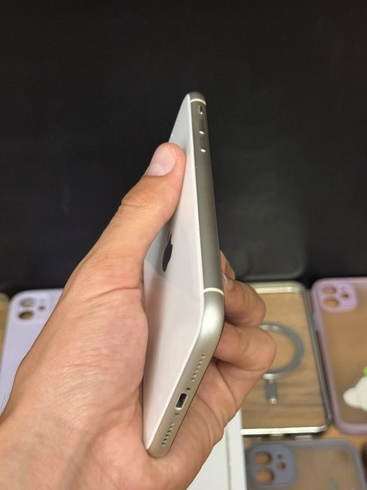 Iphone 11  128 gb новый