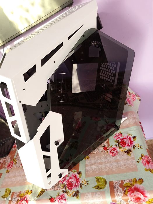 Carcasa pc Aqirys Procyon