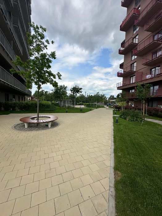 Inchiriez apartament 2 camere ploiesti bloc nou loc parcare inclus