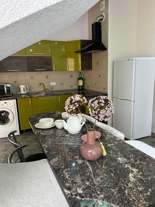 По суточно квартира Green Park