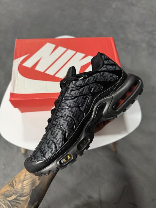 Nike Air Max Plus Black Pattern