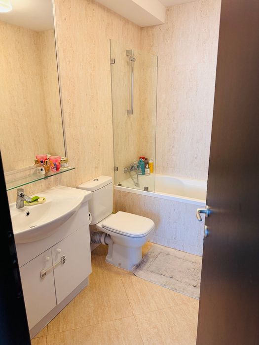 Ofer spre inchiriere ap. cu 3 camere - direct proprietar