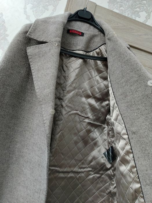 Женская пальто 44,46 р.