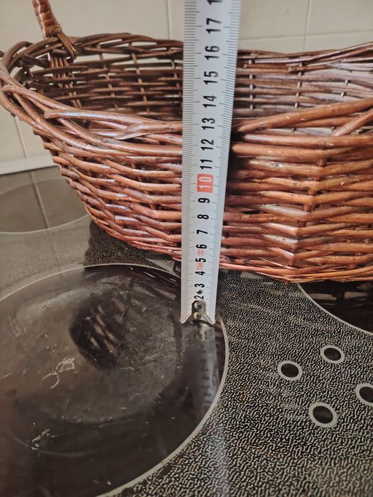 Продам корзину для фруктов