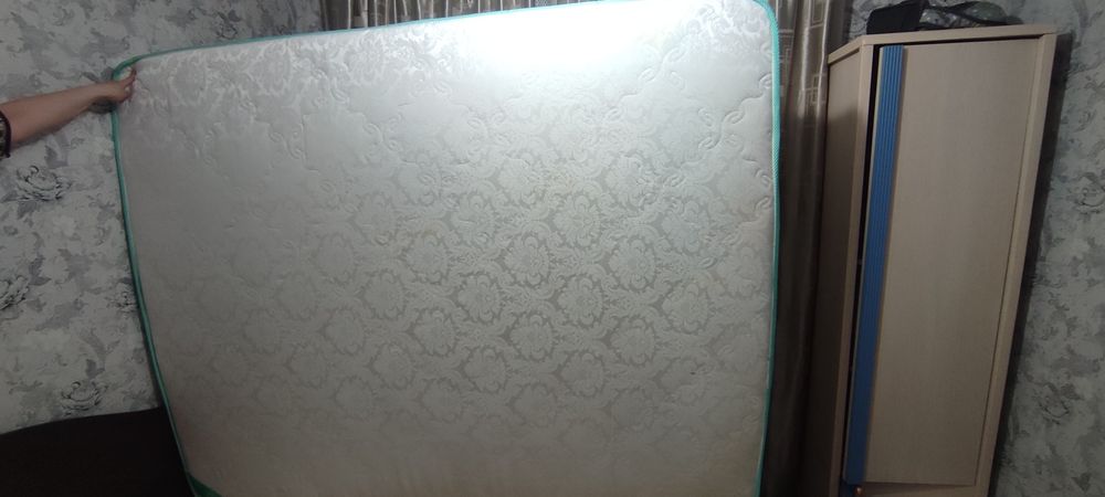 Матрас размером 160-200