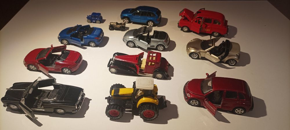 колекция метални колички