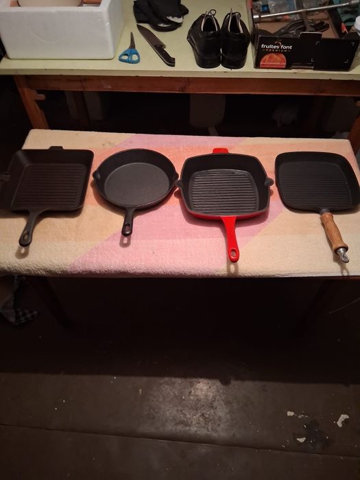 Tigaie fonta - stare perfecta