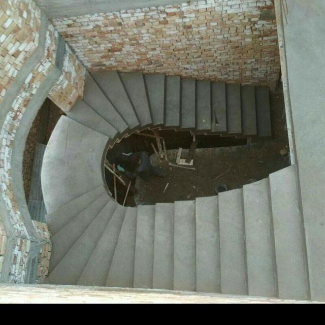 Lesnissa ustasi zinachi usta