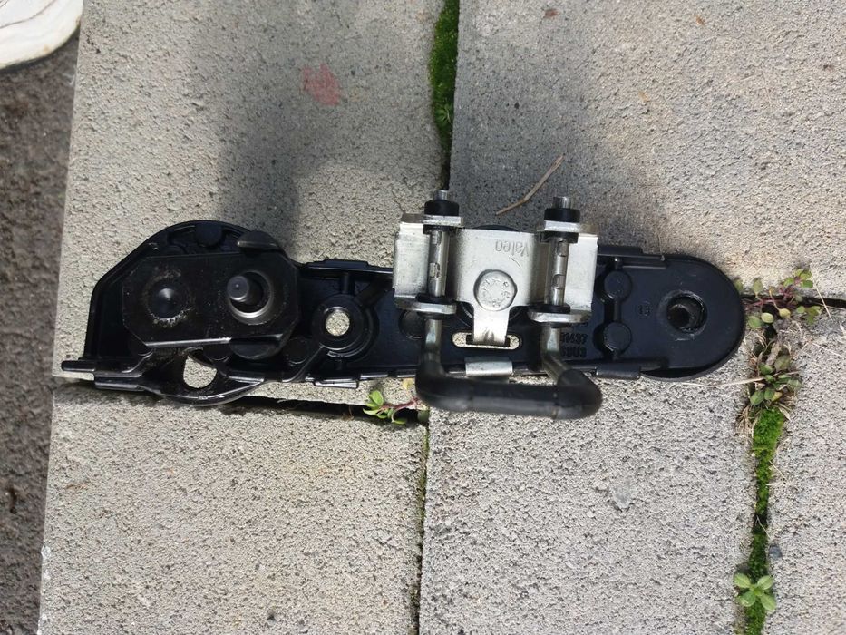 Рамо за чистачка на Пежо 407 комби