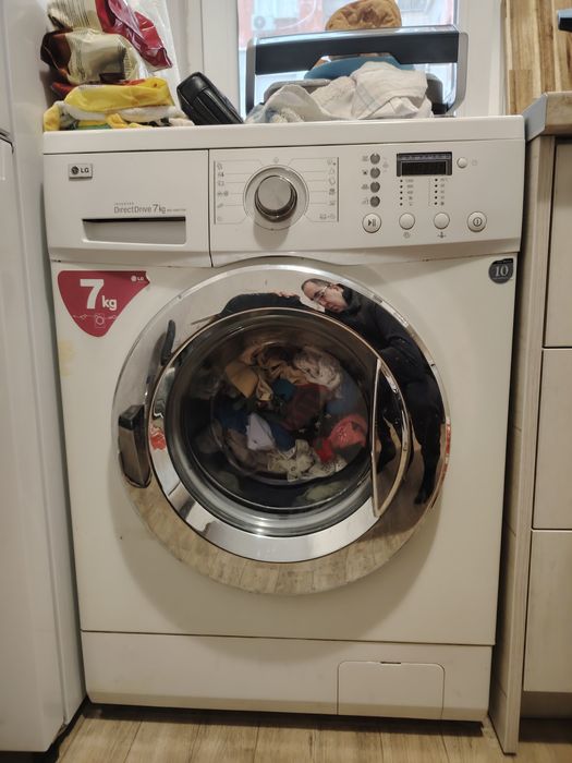 Пералня LG 7 кг – Inverter Direct Drive, отлично състояние