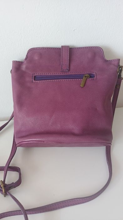 Лилава чанта естествена кожа