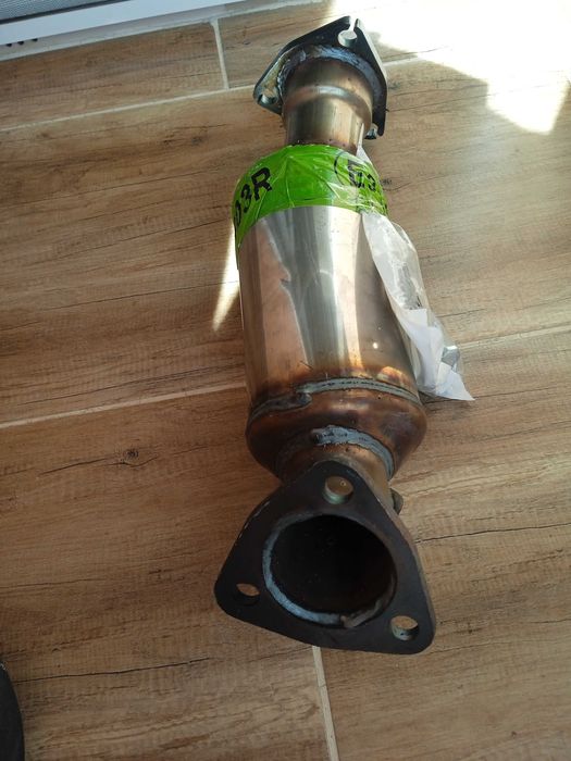 Катализатор BM90954H за Audi A4, WV Passat B5.5, Skoda Superb, пасат