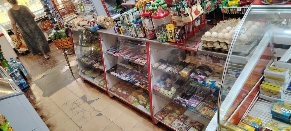 Витриные прилавки для магазинов